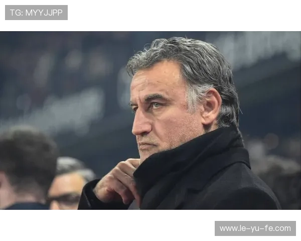 扎伊尔·埃梅里闪耀巴黎赛场,展现未来巨星风采 扎伊尔·埃梅里闪耀巴黎赛场,展现未来巨星风采